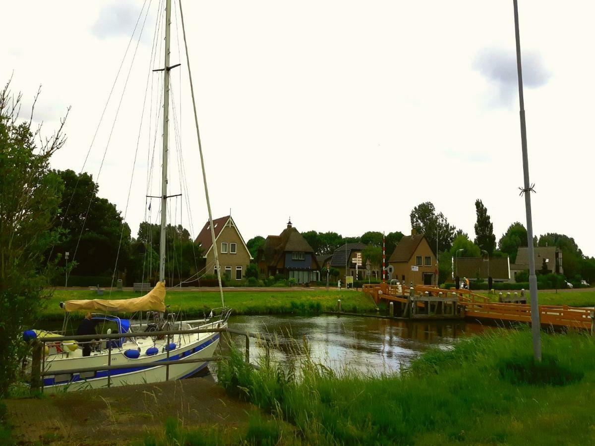 Holiday Home Canal View Alkmaar Eksteriør billede